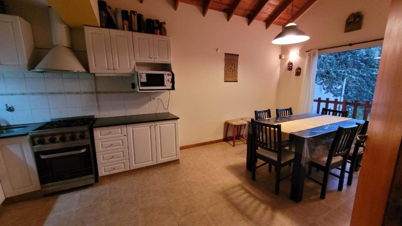 El Patio Del Aromo Lägenhet Puerto Madryn Exteriör bild